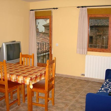 Apartamentos Turisticos Rosario Camarena de la Sierra Bagian luar foto